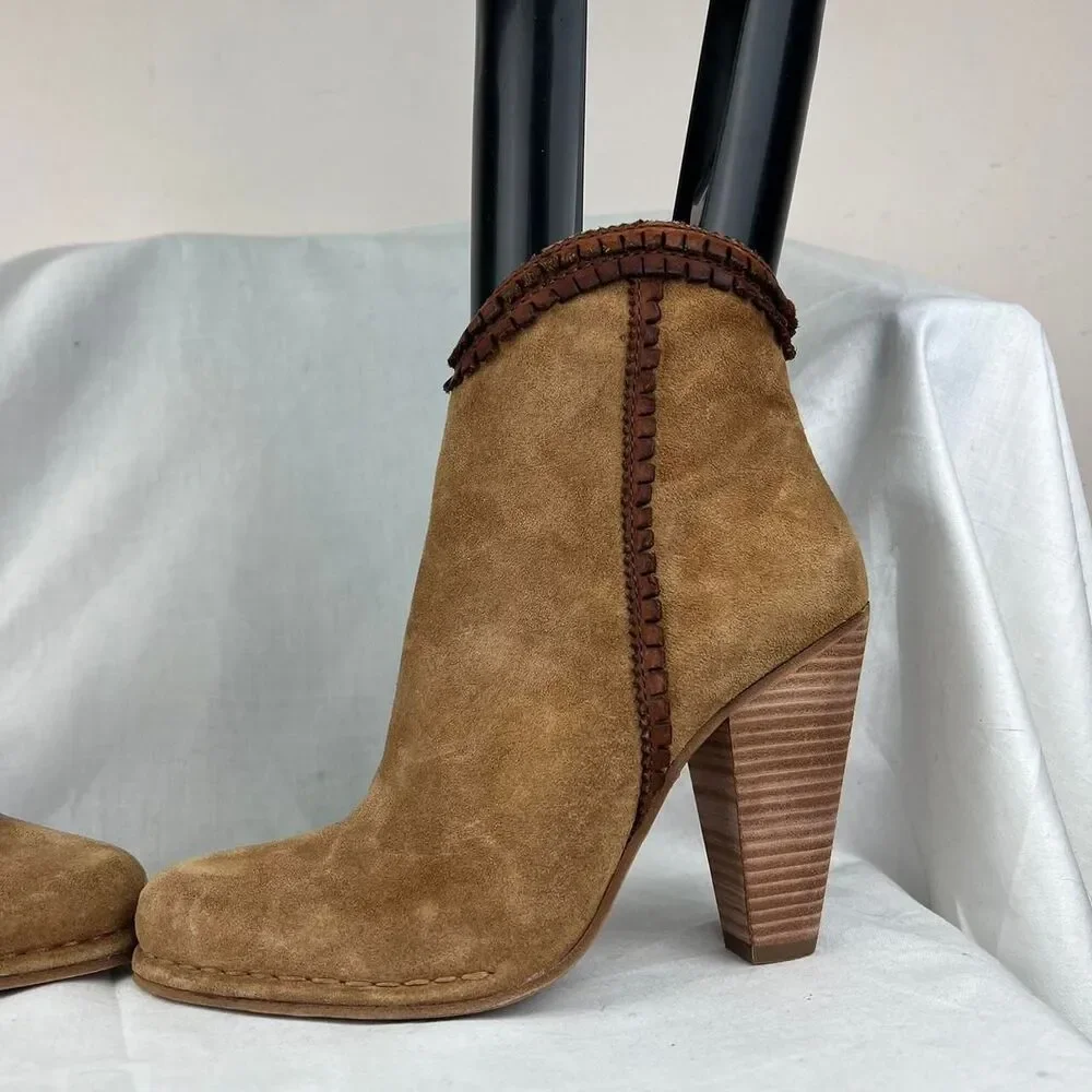 RARE Frye Madeline Trim Fringe Suede Ankle Bootie Size 8.5